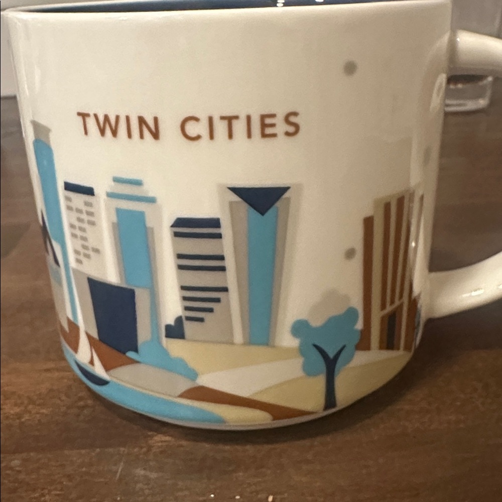 Starbucks Twin Cities Mug - Picture 3 of 4